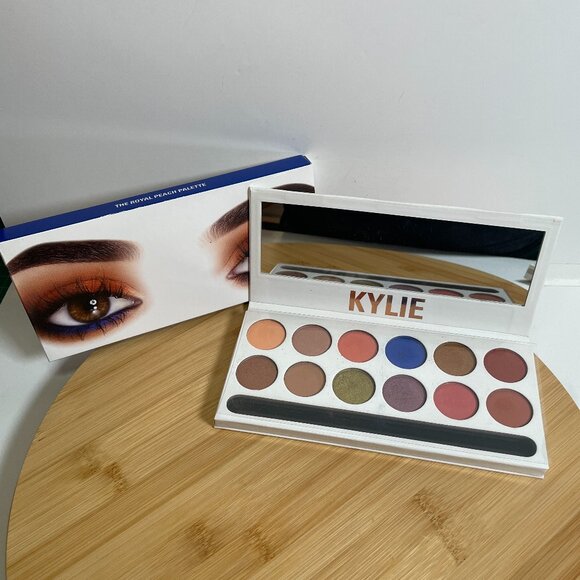 Kylie Jenner Cosmetics Royal Peach Eyeshadow Palette Pressed Powder Makeup